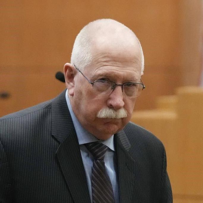 Retired Arizona prisons boss sentenced to probation over armed 2022 standoff with police